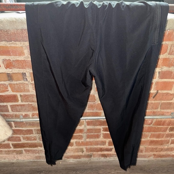 Men’s Nike Basketball Joggers - Picture 8 of 9